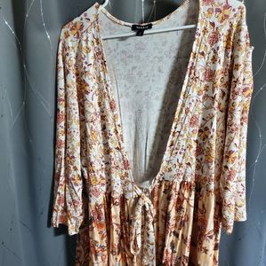 Torrid front tie kimono